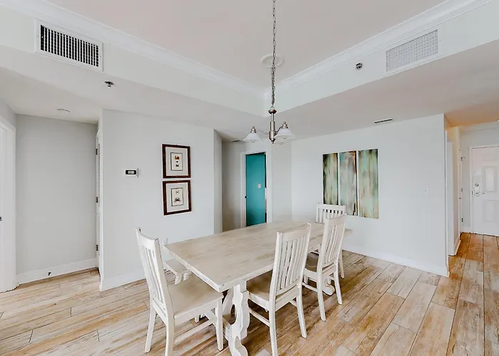 Apartment Crystal Shores West Ph1403