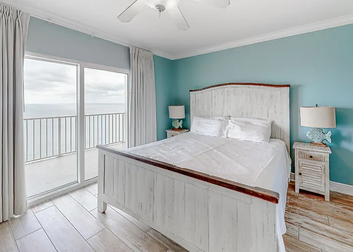 Crystal Shores West Ph1403 *