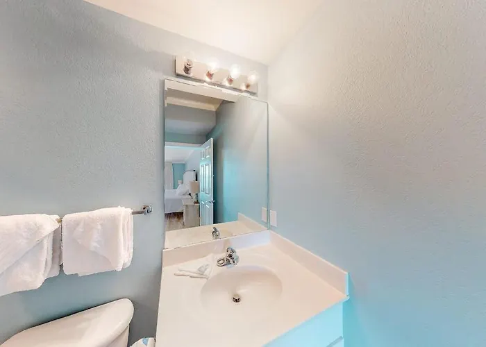 Crystal Shores West Ph1403 *